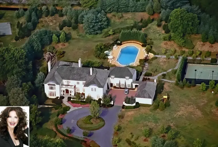 Lynda Carter House