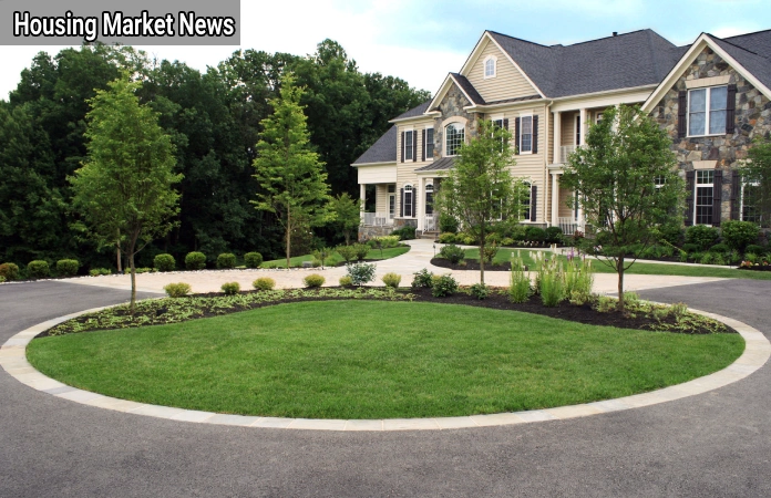 Half Circle Driveway Ideas for Small Yards