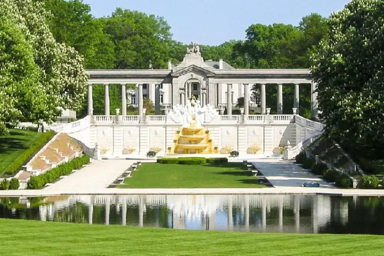 Nemours Estate history architecture gardens and house value in Wilmington Delaware